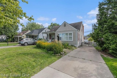 Lake Saint Clair Home For Sale in Saint Clair Shores Michigan