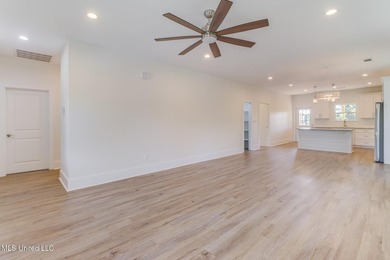Experience coastal living with this new home that's just a 1/4 - photo 11