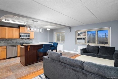 Welcome to Newport Towers - where timeless charm meets modern - photo 14