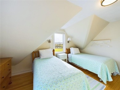 Welcome to 1087 Lakeside Drive - an exceptional retreat offering - photo 21