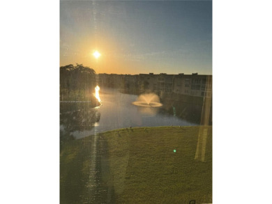 Lake Condo For Sale in Sunrise, Florida