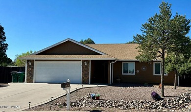 MOTIVATED SELLER!! Welcome to your Four Seasons retreat in - photo 2