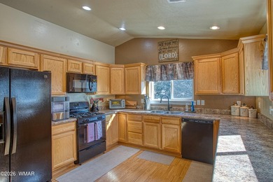 MOTIVATED SELLER!! Welcome to your Four Seasons retreat in - photo 5