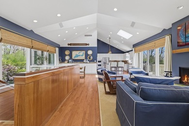 You've found it: Oak Bluffs offers a stunning setting just - photo 14