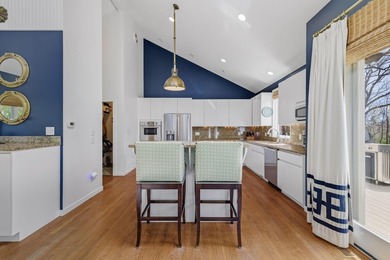 You've found it: Oak Bluffs offers a stunning setting just - photo 18