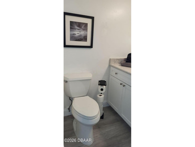 Newly Remodeled Oceanfront Condo This direct oceanfront - photo 31