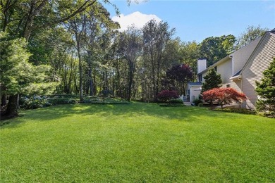 Beautifully maintained one owner home in Prides Crossing. This - photo 34