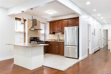 Delivered fully vacant. Over 3,300 sq ft, this large recently - photo 16