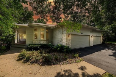 Lake Townhome/Townhouse For Sale in Eden Prairie, Minnesota