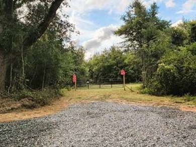 Chattahoochee Mini Farm Chattahoochee Mini Farm is located in - photo 4