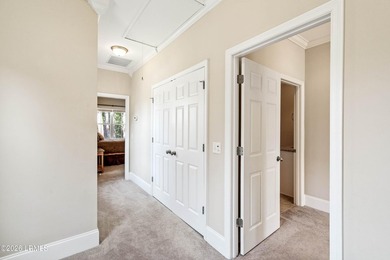 Move-In Ready, Low-Maintenance Living in a Gated Waterfront - photo 21