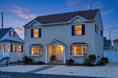 THE ULTIMATE BEACH HOUSE READY FOR YOU TO ENJOY THIS SUMMER! - photo 32