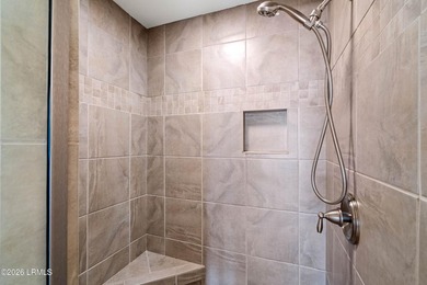 Move-In Ready, Low-Maintenance Living in a Gated Waterfront - photo 33