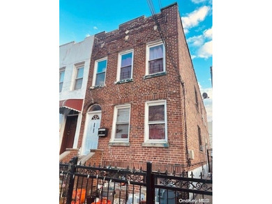 East River Townhome/Townhouse Sale Pending in East Elmhurst New York