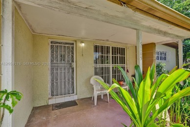 Great opportunity to own a home situated on a spacious corner - photo 3