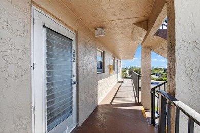 Age 55 plus.Do you want nice? Here it is, top notch remodeled - photo 4