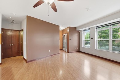 Welcome to this beautifully maintained 1-bedroom, 1-bath - photo 6