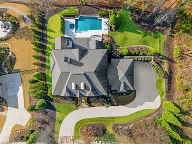 Welcome to Belford Manor Estate, where effortless elegance meets - photo 11