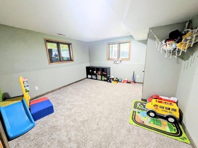 Nestled in a quiet neighborhood, this freshly remodeled 3 - photo 16