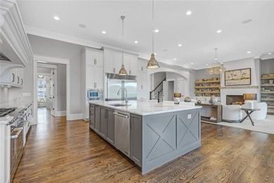Welcome to Belford Manor Estate, where effortless elegance meets - photo 27