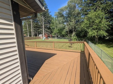 Nestled in a quiet neighborhood, this freshly remodeled 3 - photo 28