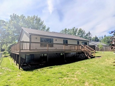 Nestled in a quiet neighborhood, this freshly remodeled 3 - photo 31