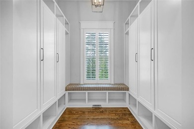 Welcome to Belford Manor Estate, where effortless elegance meets - photo 32