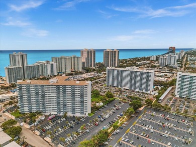 Lifestyle by the beach in a very social community. Building - photo 39