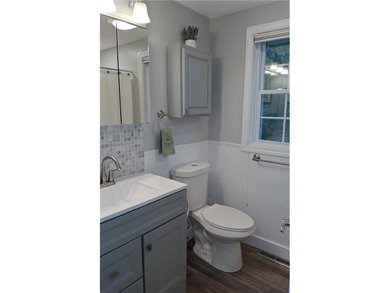 Immaculately maintained by the original owner, this 4 / 5 - photo 12