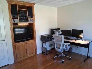 Immaculately maintained by the original owner, this 4 / 5 - photo 13