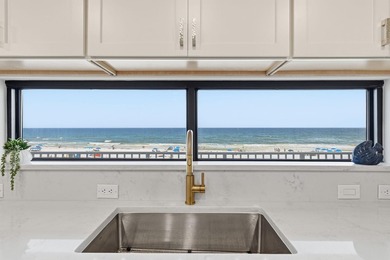 Completely renovated Gulf-front corner unit with panoramic beach - photo 15