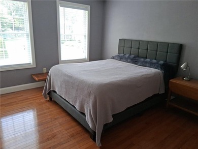 Immaculately maintained by the original owner, this 4 / 5 - photo 16