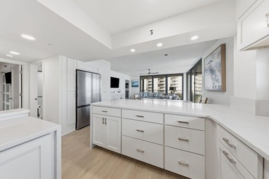 Completely renovated Gulf-front corner unit with panoramic beach - photo 18