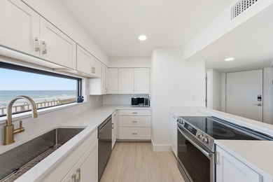 Completely renovated Gulf-front corner unit with panoramic beach - photo 20