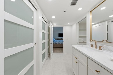 Completely renovated Gulf-front corner unit with panoramic beach - photo 31