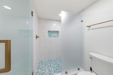 Completely renovated Gulf-front corner unit with panoramic beach - photo 35