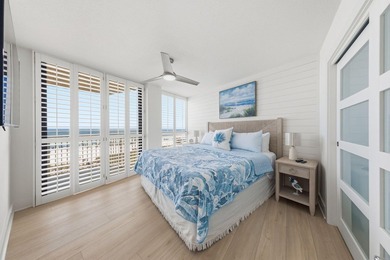 Completely renovated Gulf-front corner unit with panoramic beach - photo 36