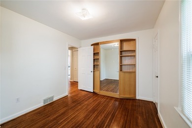 Charming cape cod nestled on a quiet Rochester street, this - photo 18