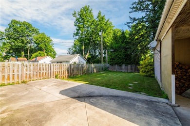 Charming cape cod nestled on a quiet Rochester street, this - photo 21