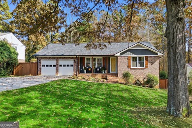 Lake Acworth Home For Sale in Acworth Georgia