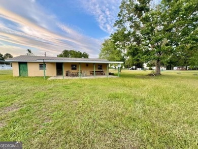 Lake Home For Sale in Centre, Alabama