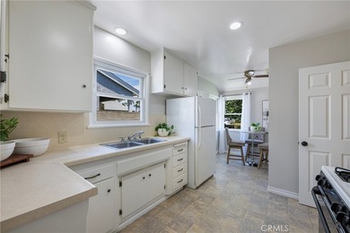 Welcome home to this beautifully well-maintained single-story - photo 5
