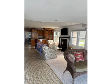 LAKE ONTARIO VIEW PROPERTY - DREAM LOCATION - Beautiful cozy 2 - photo 27