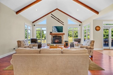 Immaculately maintained 4-bedroom, 5 1/2-bath contemporary home - photo 5