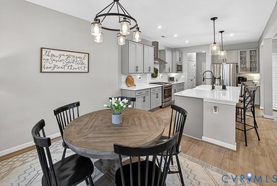 Welcome to Magnolia Green! This beautifully maintained end-unit - photo 11