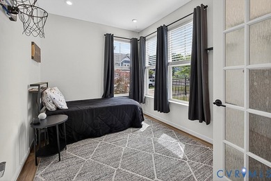 Welcome to Magnolia Green! This beautifully maintained end-unit - photo 13