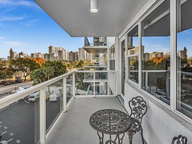 Spacious one bedroom with northern exposure. Relax and enjoy - photo 17