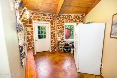Tucked along 180 feet of Granite Creek frontage, this rare 1 - photo 18