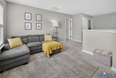 Welcome to Magnolia Green! This beautifully maintained end-unit - photo 18