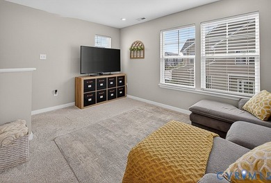 Welcome to Magnolia Green! This beautifully maintained end-unit - photo 19